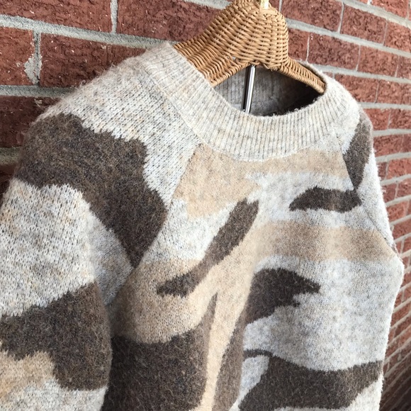 Anthropologie Moth Brown Tan Camo Pullover Sweater Size Small - Picture 4 of 12